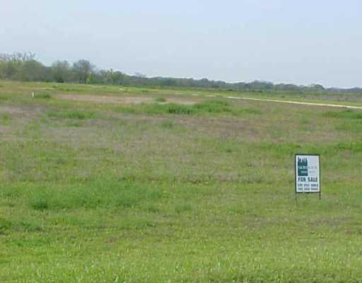 View 800 Cr 454 800 Cr 454 - front exterior - Luxury lot in Taylor, TX
