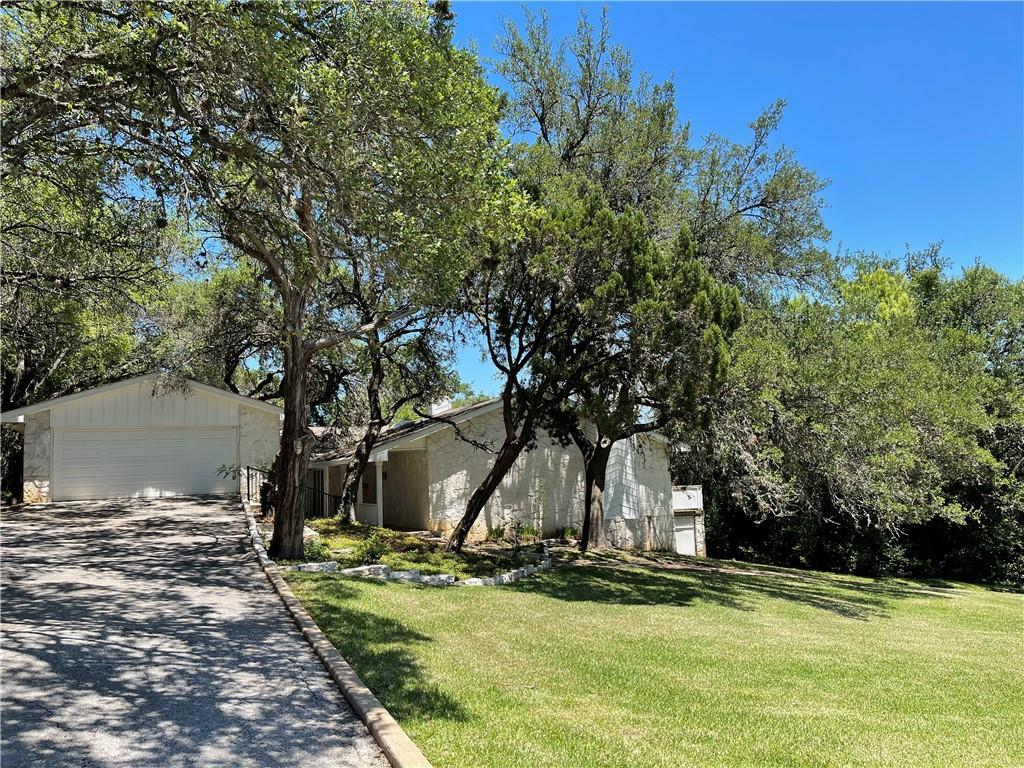 View 800 Rock Creek DR in Liveoak Terrace Pt Rep 800 Rock Creek DR - property photo 1 - Luxury home in Liveoak Terrace Pt Rep, West Lake Hills, TX