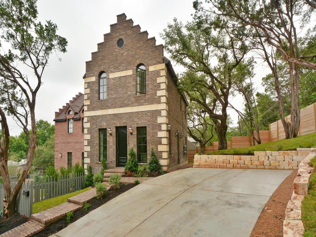 View 800 ROSEDALE Ter Unit #B in 800 ROSEDALE CONDOMINIUM 800 ROSEDALE Ter Unit #B - front exterior - Luxury home in 800 ROSEDALE CONDOMINIUM, Austin, TX