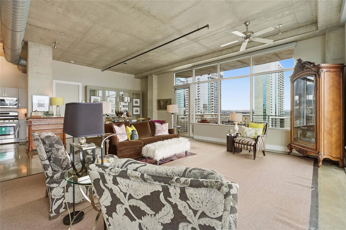 Kitchen at 800 W 5th St Unit #1001 - 2 bed 2 bath home