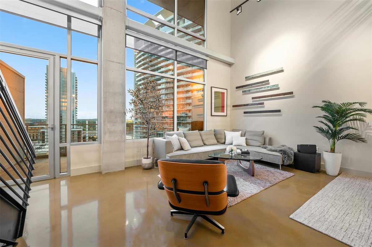 Kitchen at 800 W 5th St Unit #1104 - 2 bed 2 bath home