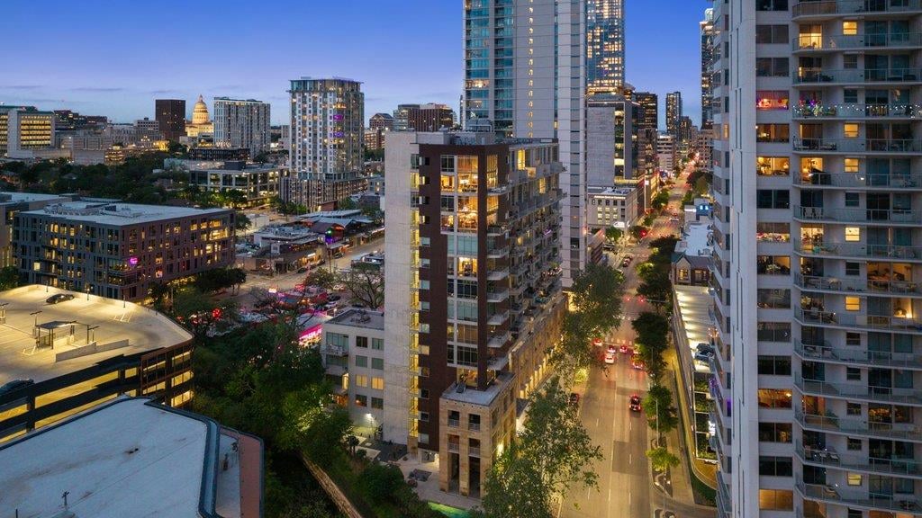 View 800 W 5th St Unit #703 in Austin City Lofts 800 W 5th St Unit #703 - front exterior - Luxury home in Austin City Lofts, Austin, TX