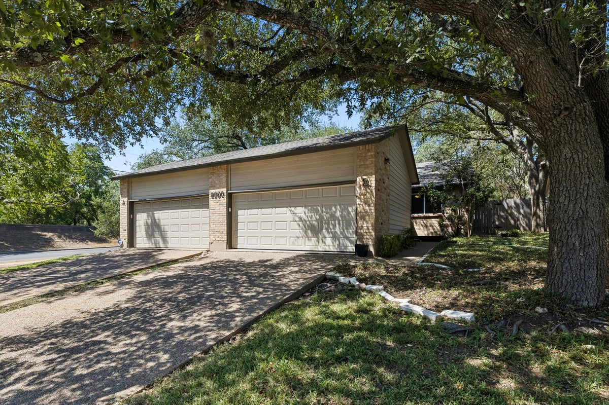 8000 Forest Mesa DR Unit #B - property photo 1 - Luxury home in Austin, Austin, TX