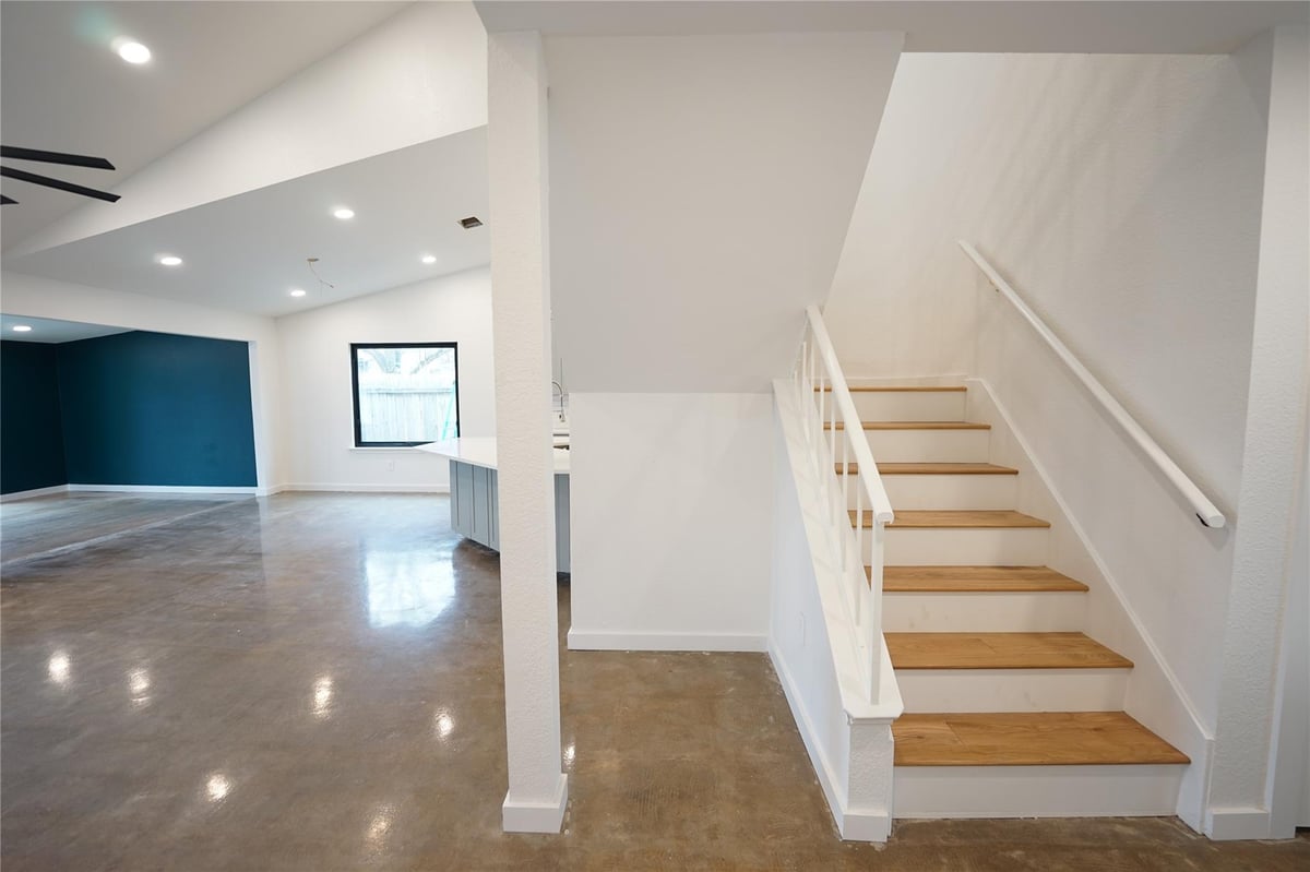 View 8006 Tiffany DR in Maple Run Sec 07-B 8006 Tiffany DR - property photo 1 - Luxury home in Maple Run Sec 07-B, Austin, TX