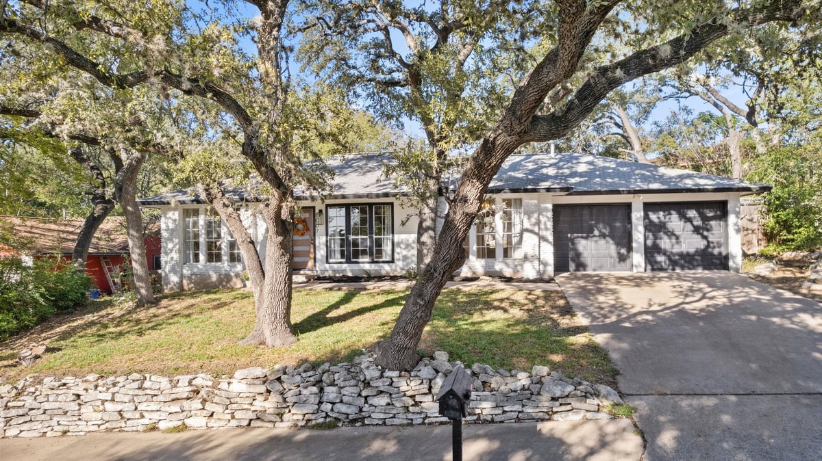View 8007 Keneshaw DR in Southwest Oaks Sec 01 8007 Keneshaw DR - property photo 1 - Luxury home in Southwest Oaks Sec 01, Austin, TX