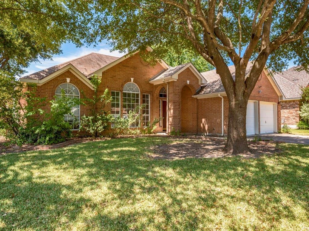 View 801 Harvard DR 801 Harvard DR - front exterior - Luxury home in Pflugerville, TX