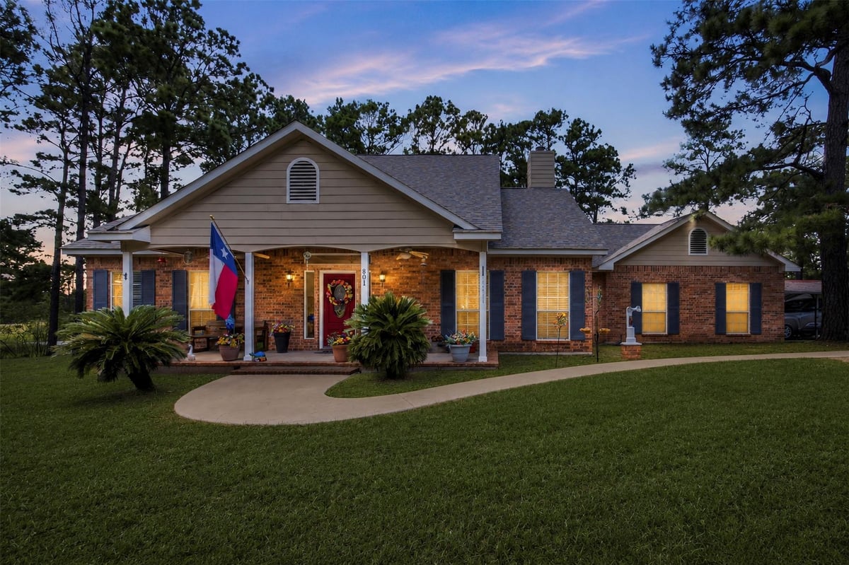 View 801 Moccasin TRL in Clear Lake Pines - Sec 3 801 Moccasin TRL - property photo 1 - Luxury home in Clear Lake Pines - Sec 3, La Grange, TX