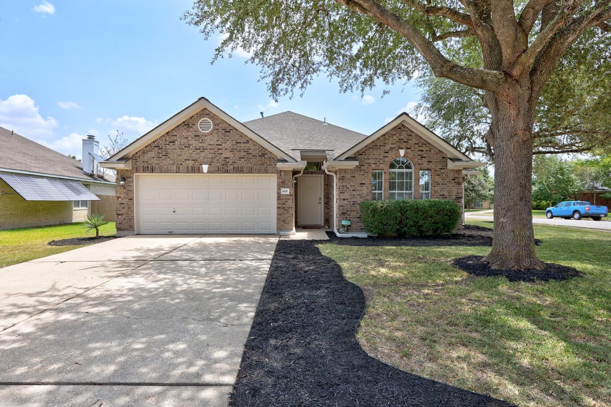 View 801 Wild Petunia WAY in Bohls Place Sec 03 801 Wild Petunia WAY - property photo 1 - Luxury home in Bohls Place Sec 03, Pflugerville, TX