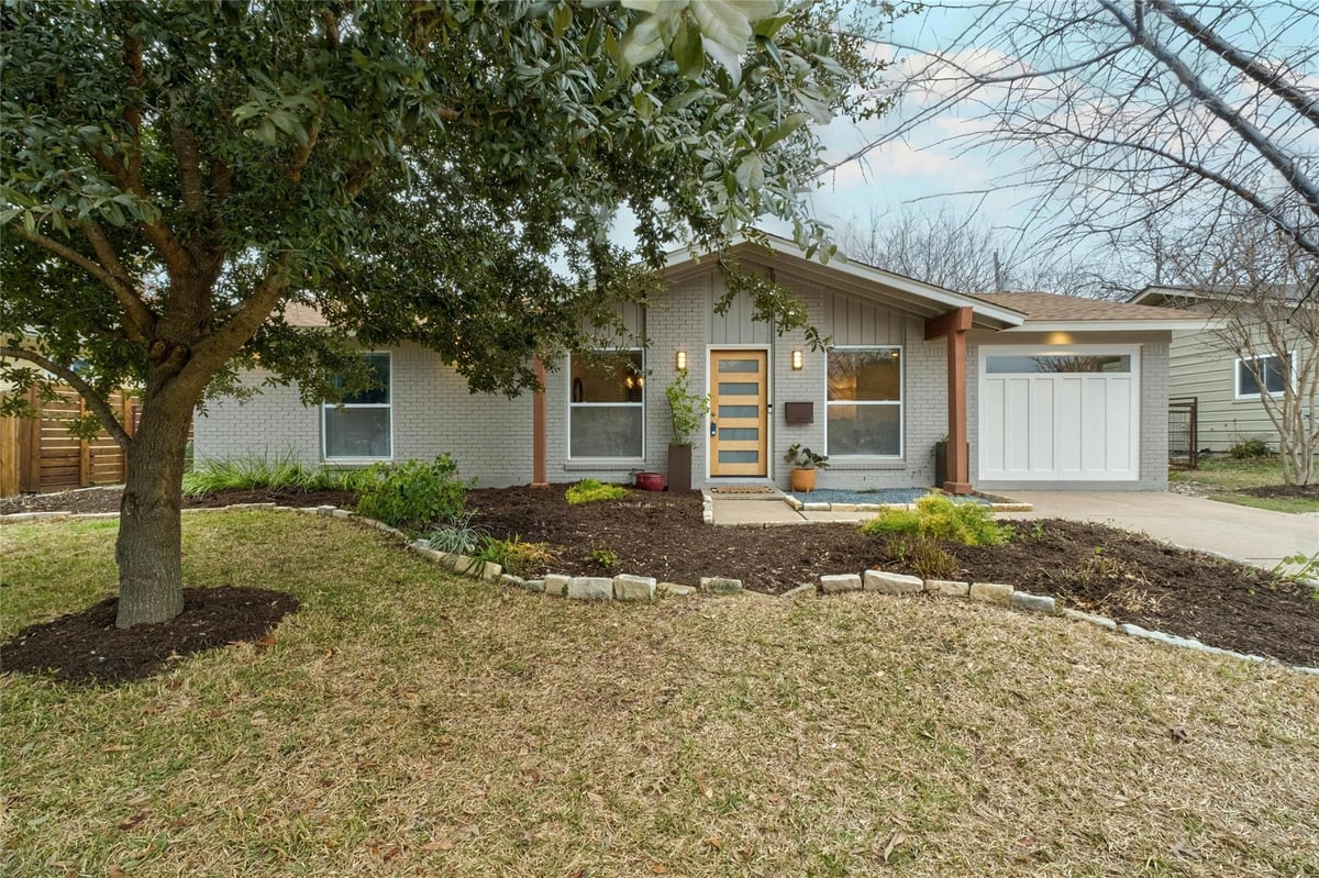 8010 Logwood DR - Sold by Keenan Group