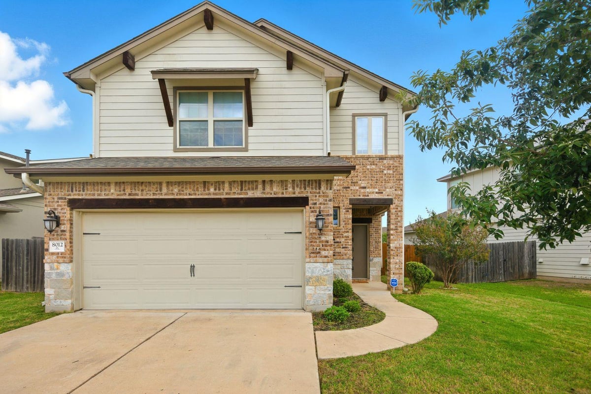 View 8012 Izetta LN in Addison 8012 Izetta LN - property photo 1 - Luxury home in Addison, Austin, TX