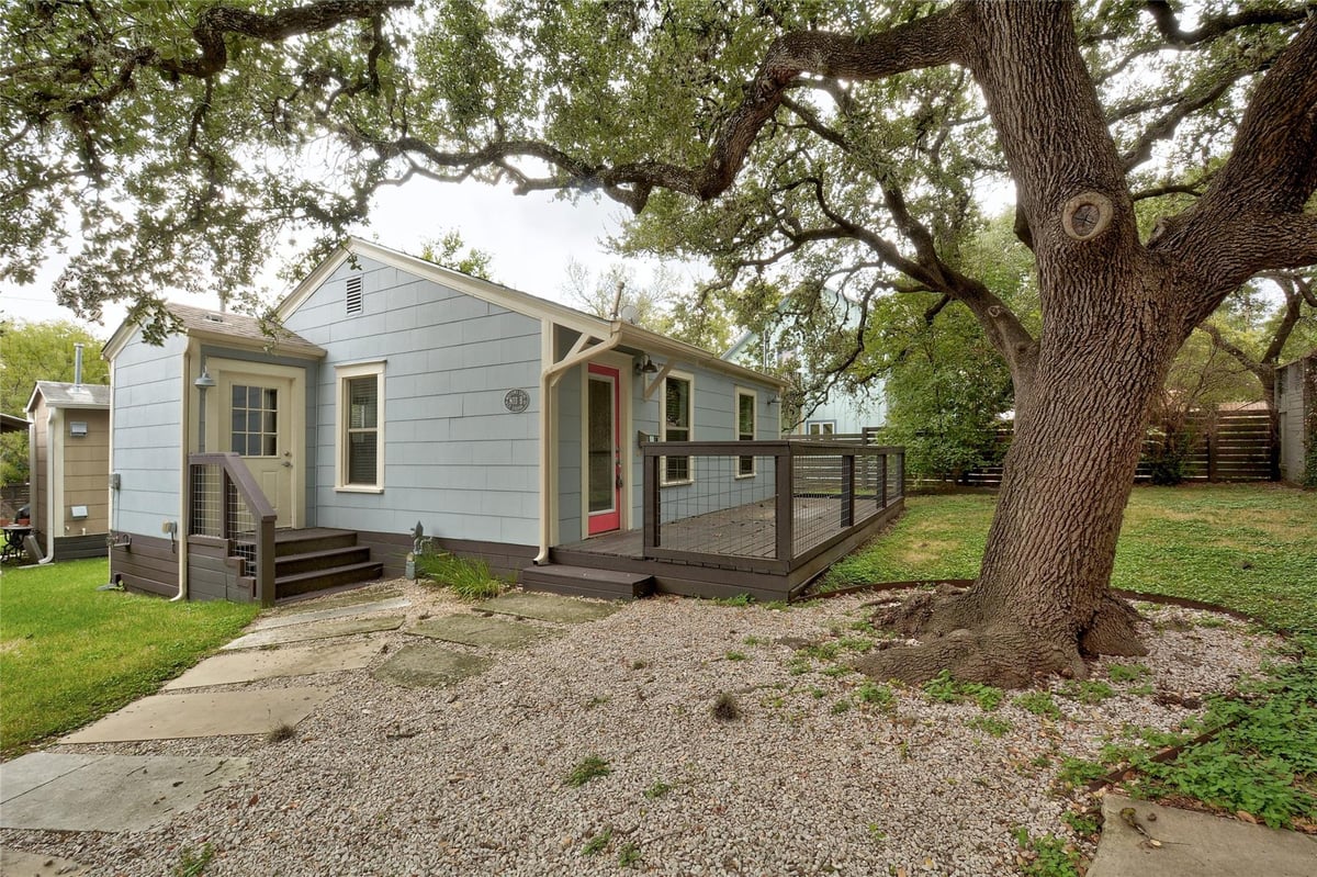 View 803 Johanna ST Unit #B in Bouldin James E Add 803 Johanna ST Unit #B - property photo 1 - Luxury home in Bouldin James E Add, Austin, TX