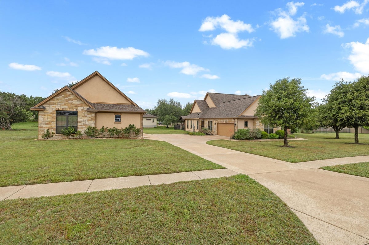 Kitchen at 803 Pheasant Mdw - 4 bed 3 bath home