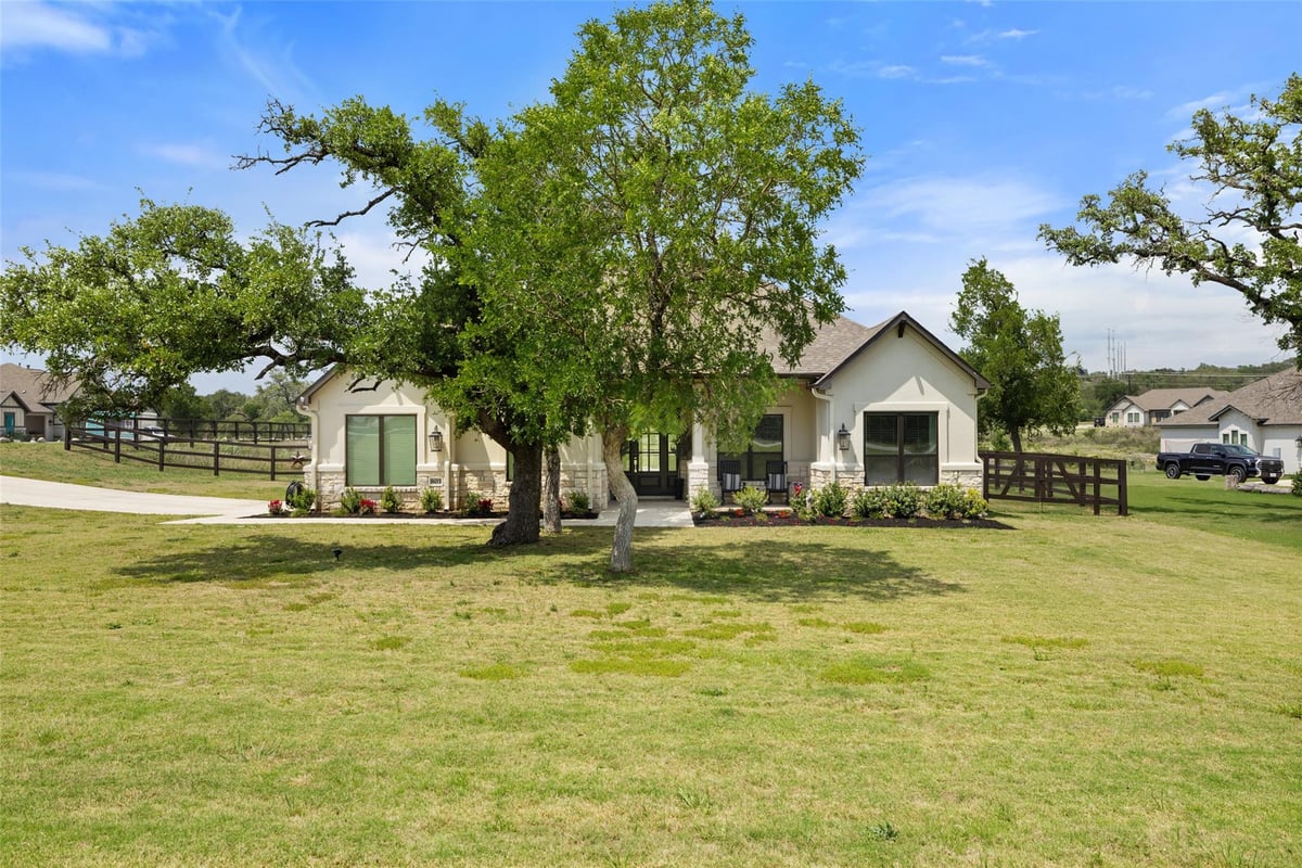 View 803 Spicewood Trails Dr in Spicewood Trails 803 Spicewood Trails Dr - property photo 1 - Luxury home in Spicewood Trails, Spicewood, TX