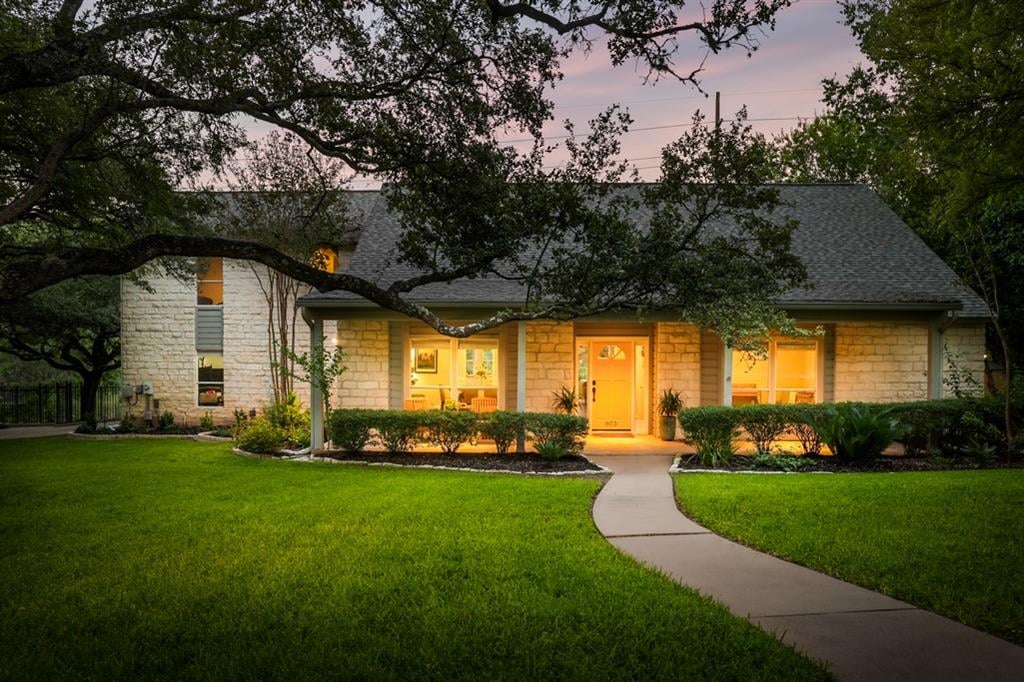 View 803 Westbrook DR in Rainbows End Estates Sec 01 803 Westbrook DR - property photo 1 - Luxury home in Rainbows End Estates Sec 01, West Lake Hills, TX
