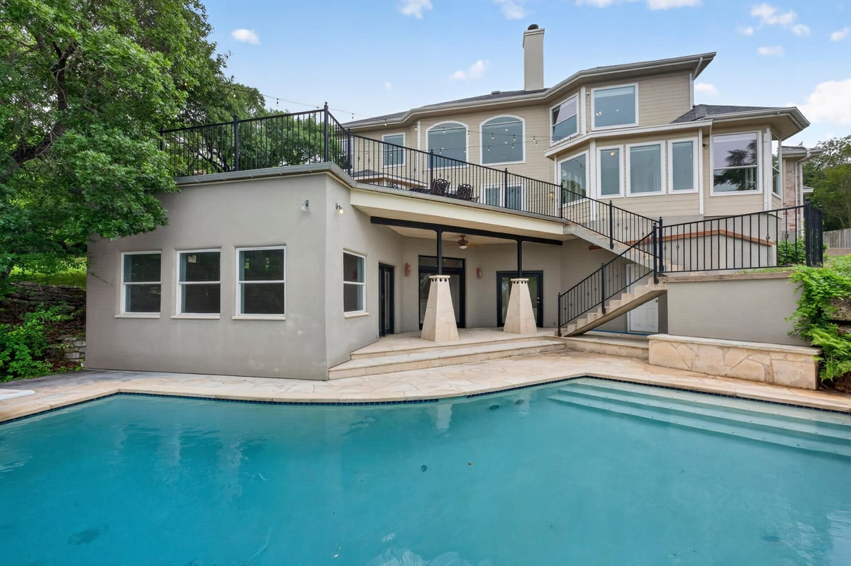 804 N Weston Ln - front exterior - Luxury home in Rob Roy On Lake Sec 01, Austin, TX