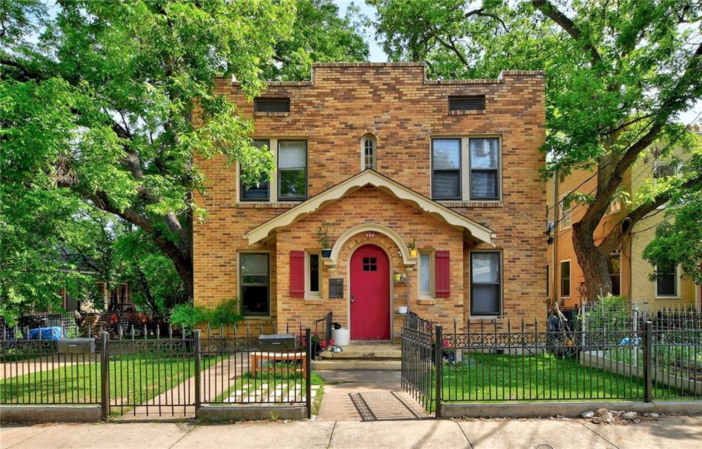 804 RUTHERFORD PL Unit #B - property photo 1 - Luxury home in TRAVIS HEIGHTS, Austin, TX