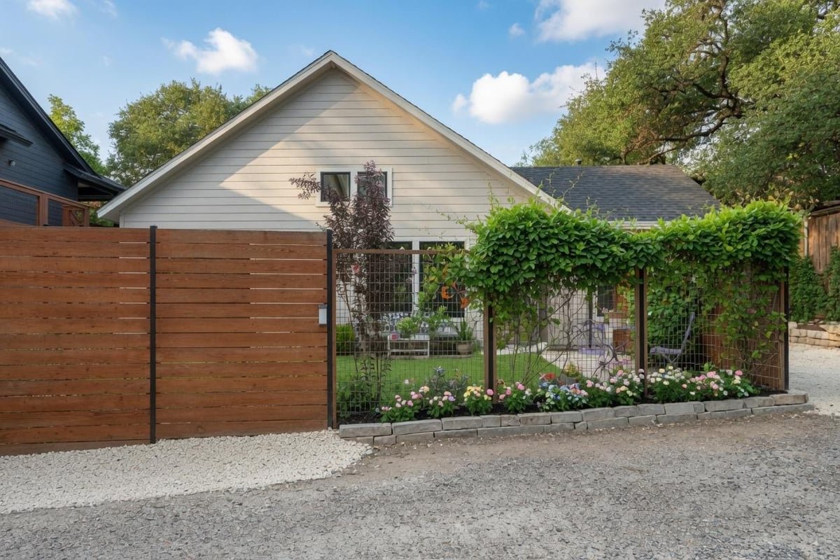 View 804 W Annie ST Unit #2 in Bouldin 804 W Annie ST Unit #2 - front exterior - Luxury home in Bouldin, Austin, TX