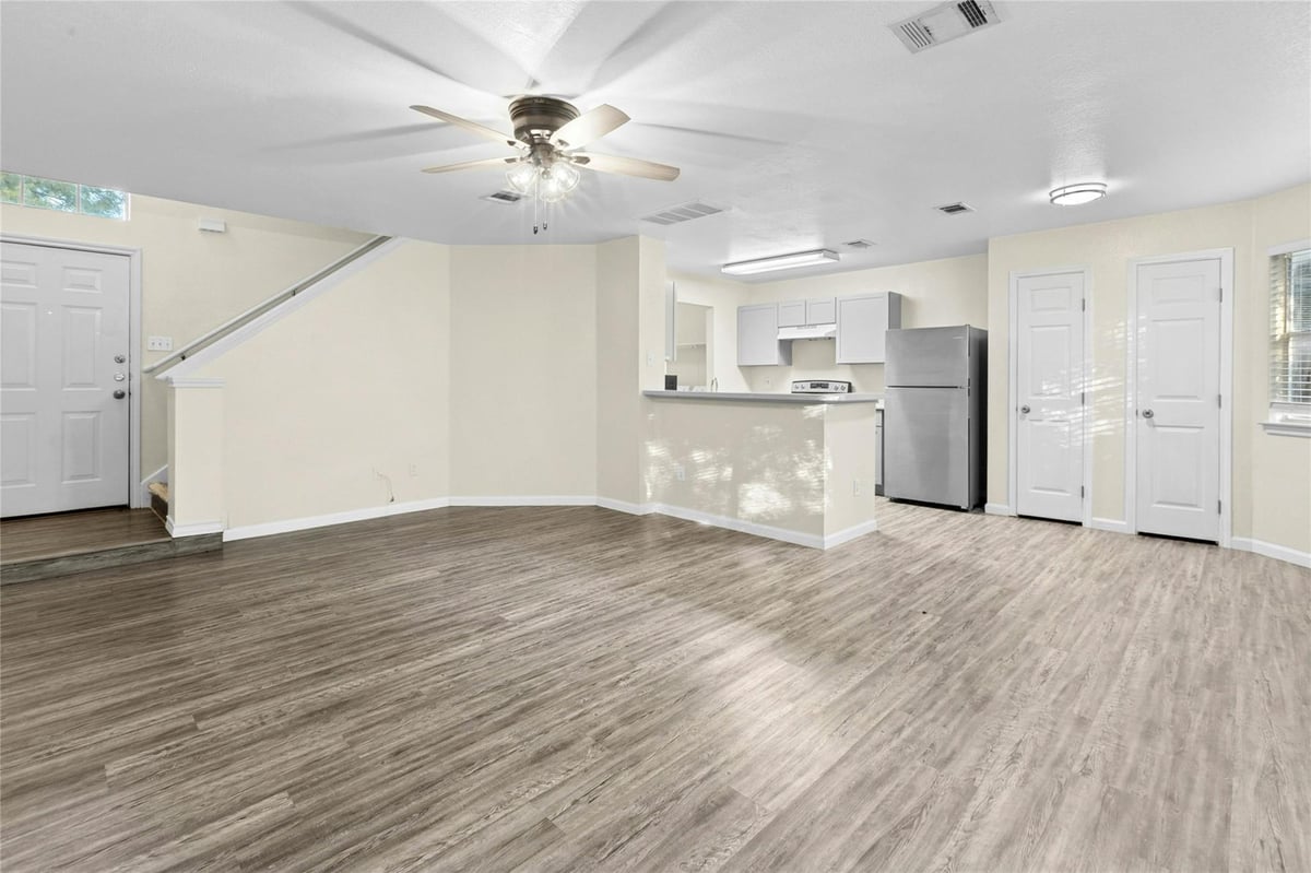 Primary bedroom at 806/808 Sagewood Trl - Hughson Heights Sec 3-C, San Marcos, TX