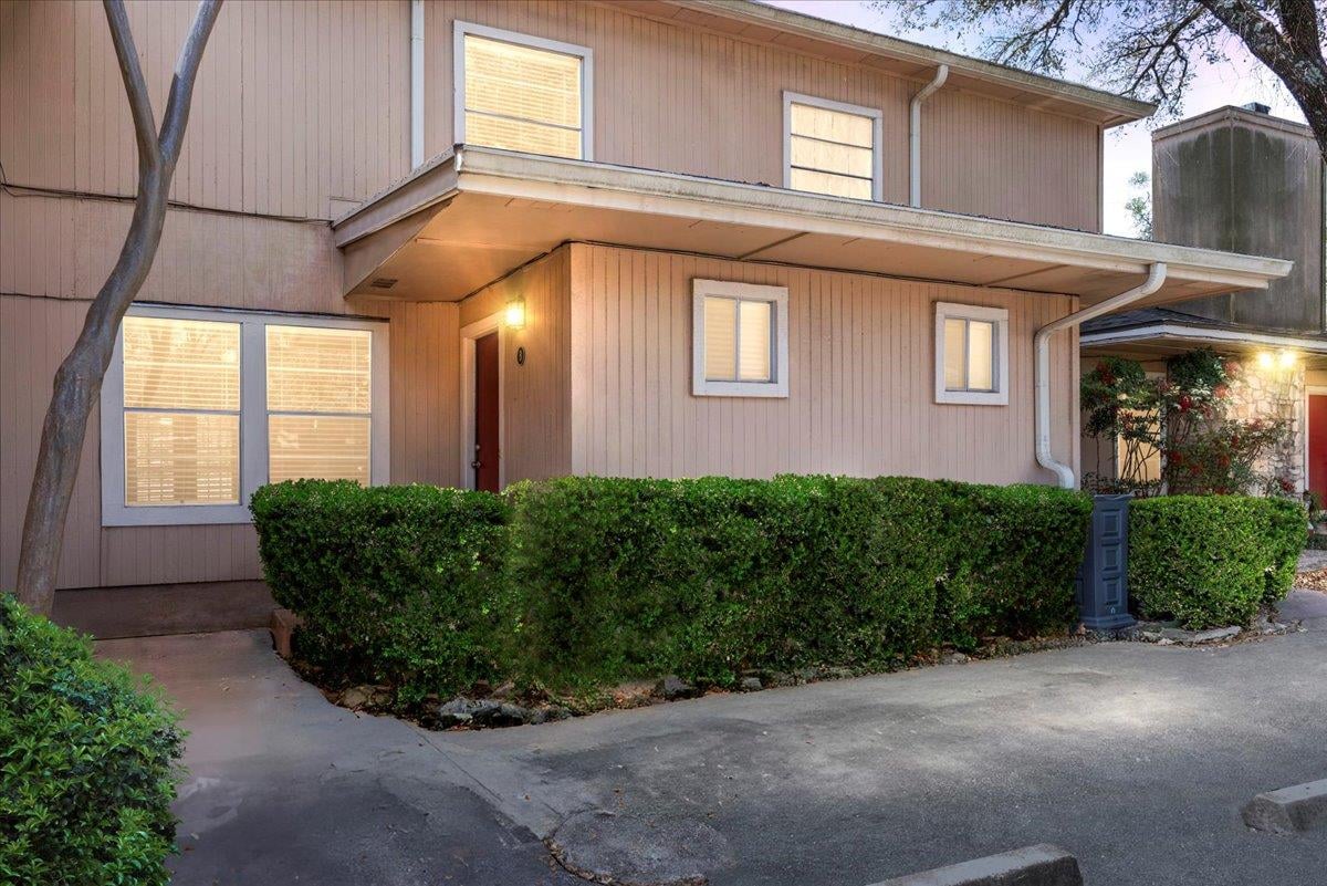 View 806 Castle Ridge RD Unit #B in Westlake Hills 806 Castle Ridge RD Unit #B, photo 1, Westlake Hills, Austin, TX