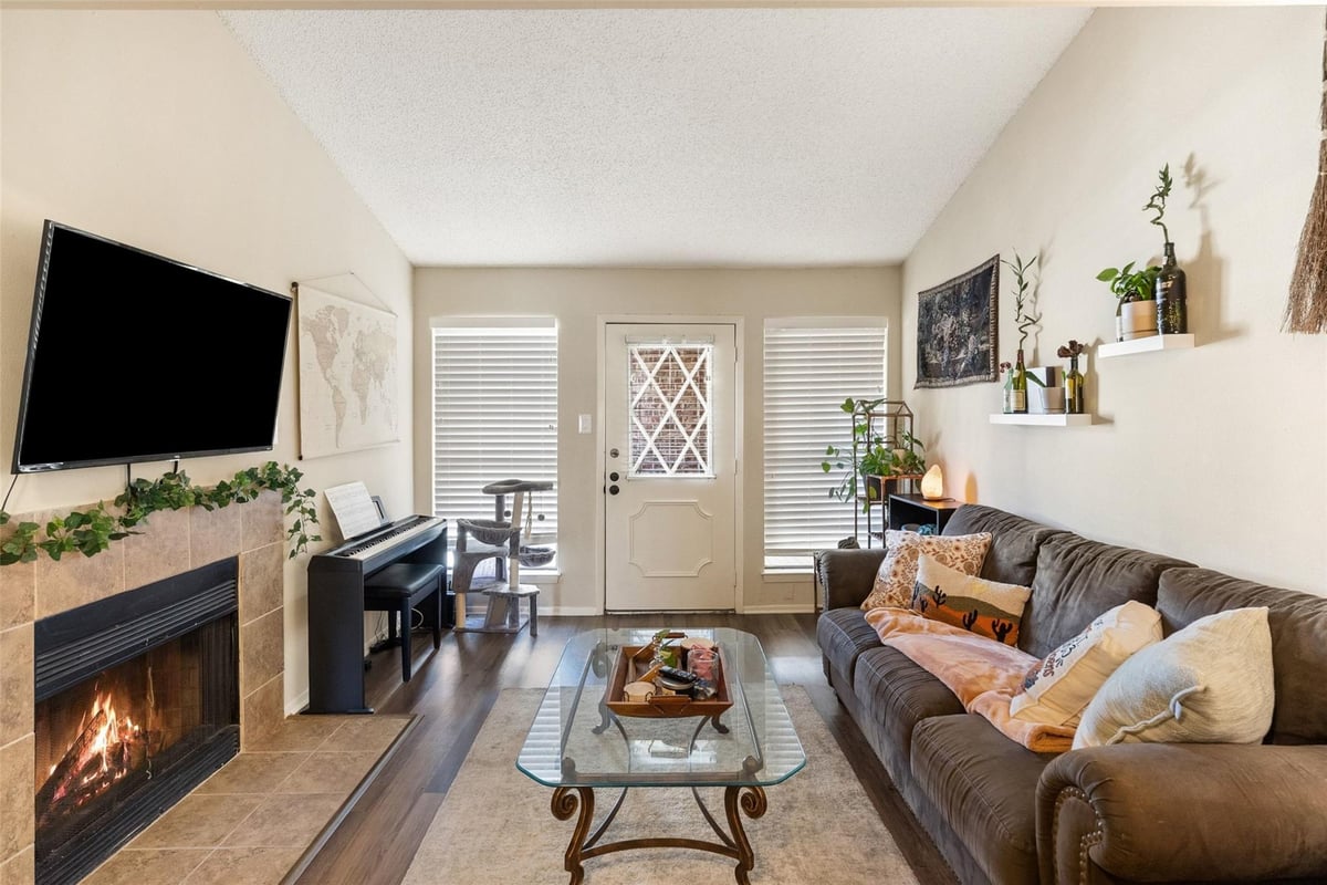 View 806 W 24th St Unit #328 in Croix Condo 806 W 24th St Unit #328 - front exterior - Luxury home in Croix Condo, Austin, TX