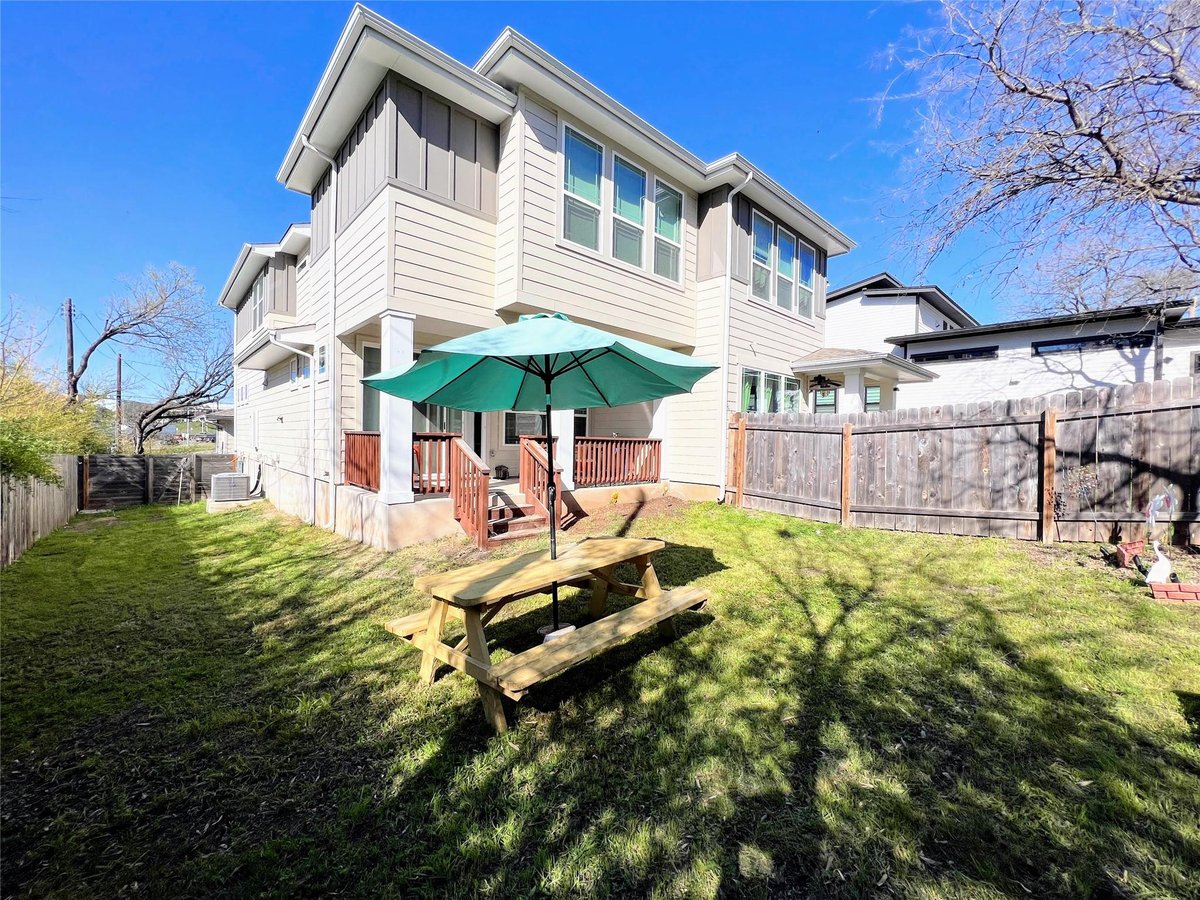 View 807 E 16th ST Unit #B in East 16th Street Condominiums 807 E 16th ST Unit #B - property photo 1 - Luxury home in East 16th Street Condominiums, Austin, TX