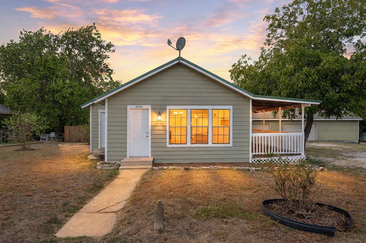 View 808 N Water ST in Burnet 808 N Water ST, photo 1 of 32, Burnet, Burnet, TX