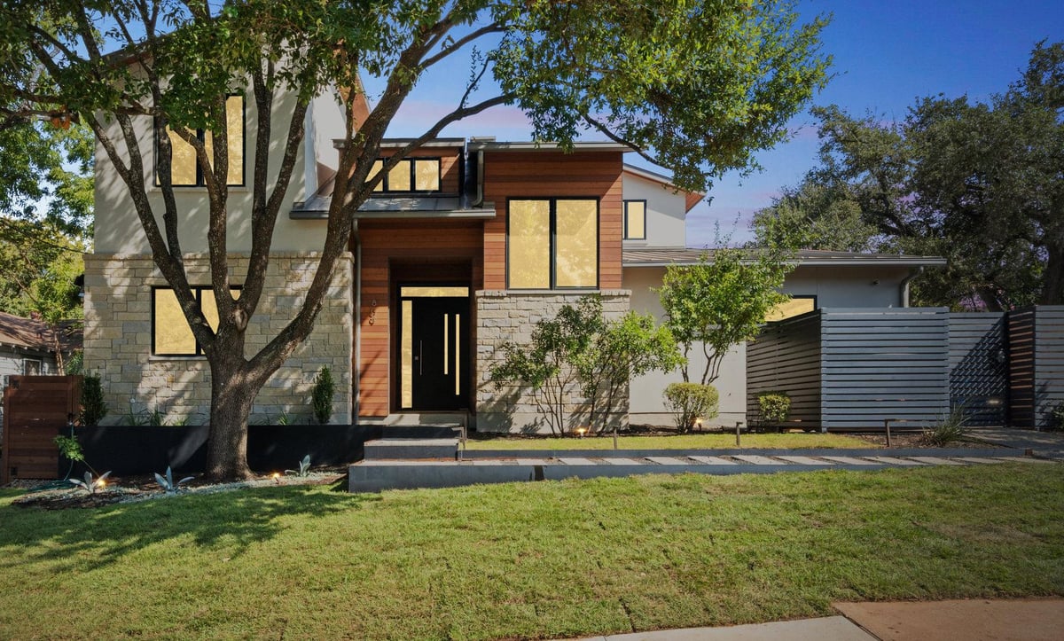 View 809 Bouldin Ave in Bouldin Creek 809 Bouldin Ave - front exterior - Luxury home in Bouldin Creek, Austin, TX