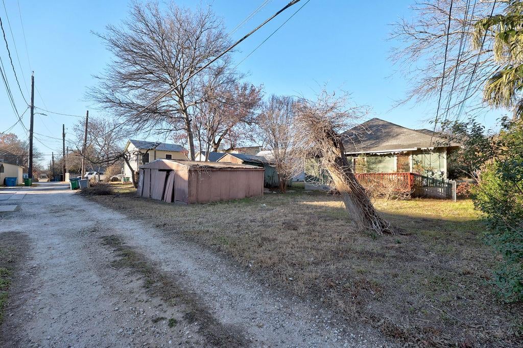 Living area at 809 E 45th 1/2 St - Ridgetop Annex, Austin, TX
