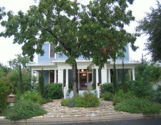 View 809 Jewell St in Smith R G 809 Jewell St - front exterior - Luxury home in Smith R G, Austin, TX