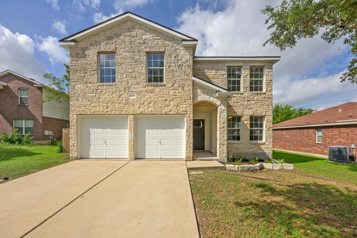 View 809 Tapestry CV in Settlers Meadow Sec 03 809 Tapestry CV - front exterior - Luxury home in Settlers Meadow Sec 03, Pflugerville, TX