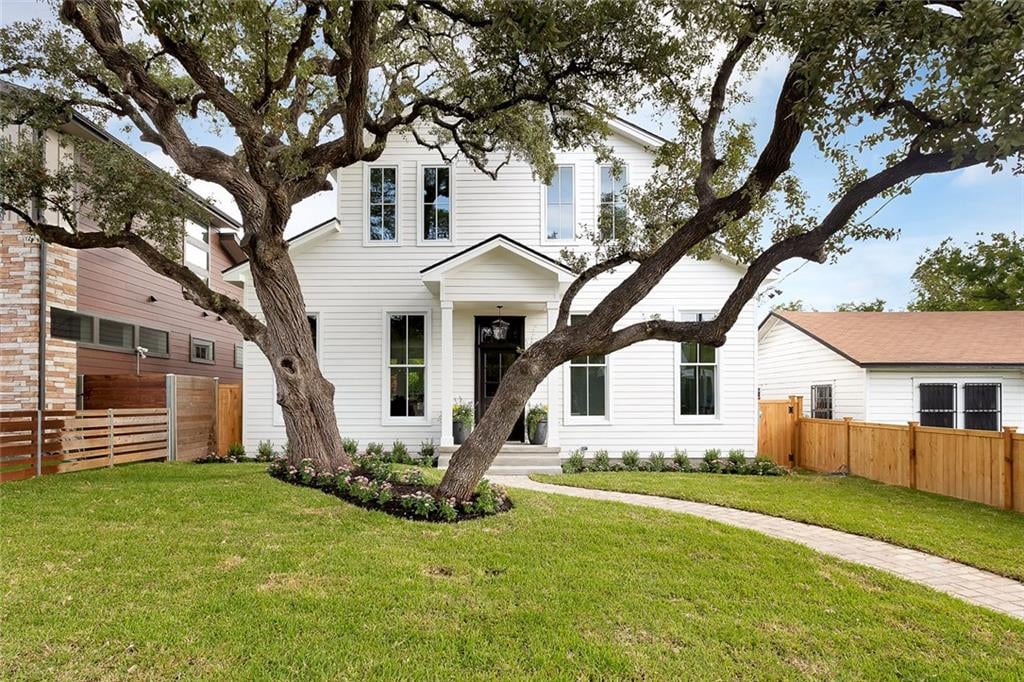 View 810 W Live Oak St in Bouldin Creek 810 W Live Oak St - property photo 1 - Luxury home in Bouldin Creek, Austin, TX
