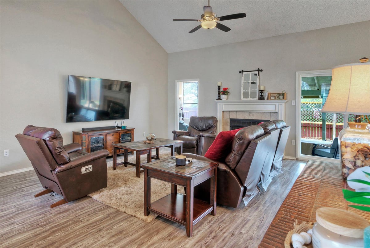 Primary bedroom at 8105 Elkhorn Mountain Trl - 4 bed 2 bath home