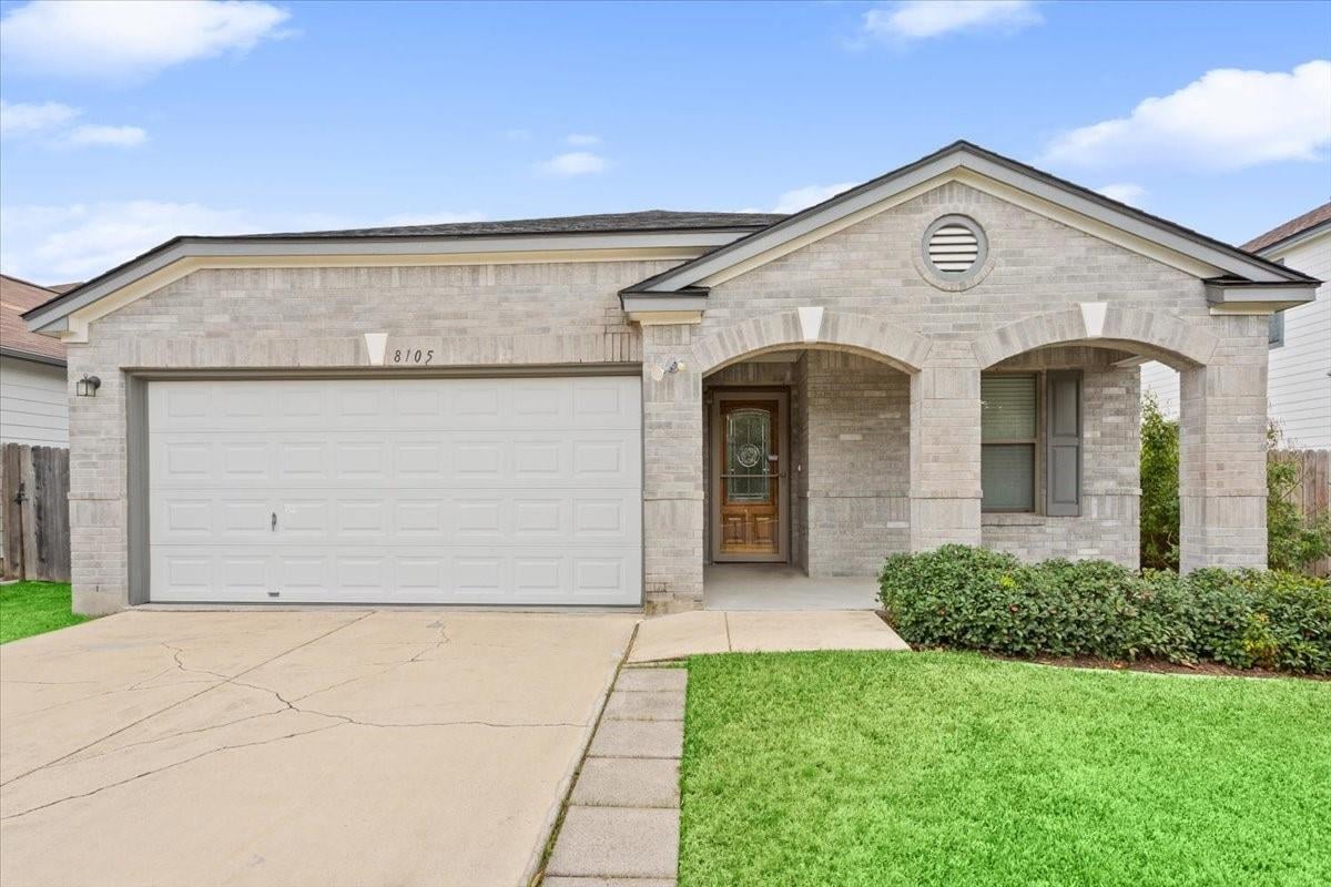 View 8105 Verbank Villa Dr in Springfield Ph B Sec 06 8105 Verbank Villa Dr - front exterior - Luxury home in Springfield Ph B Sec 06, Austin, TX
