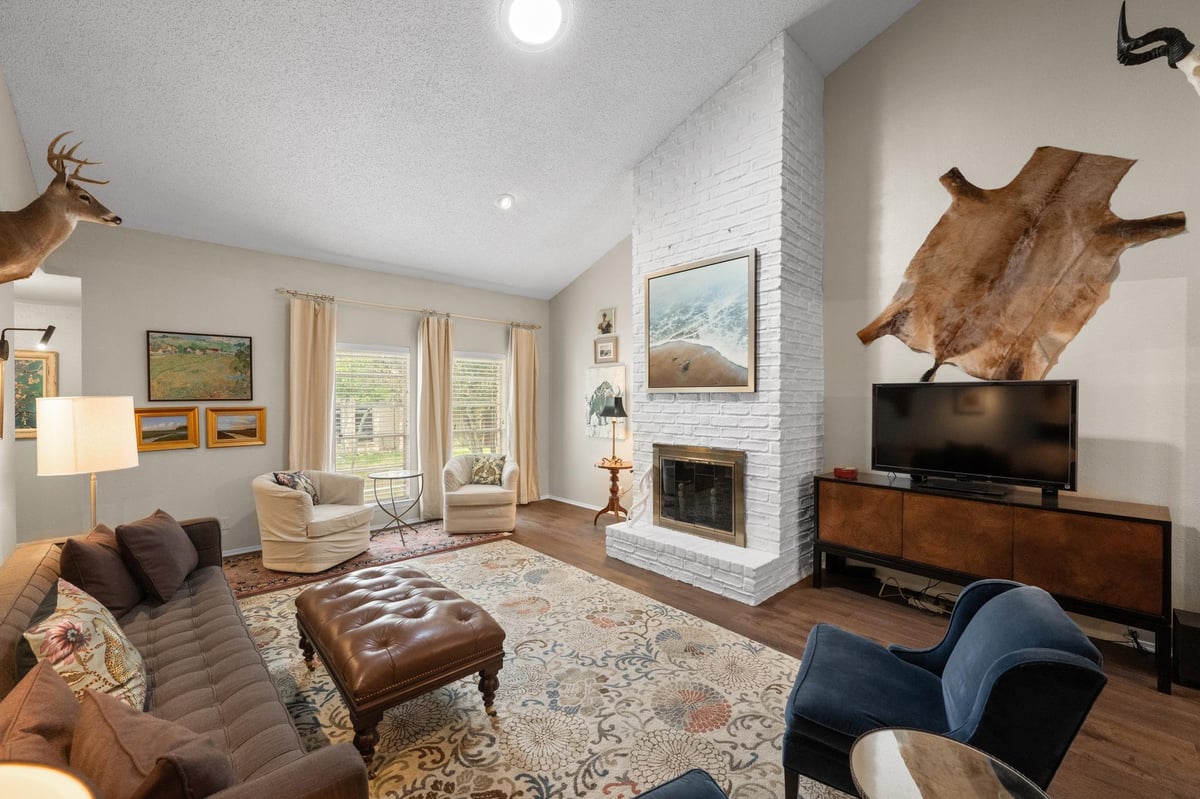 Primary bedroom at 8107 Middle Ct - 2 bed 2 bath home