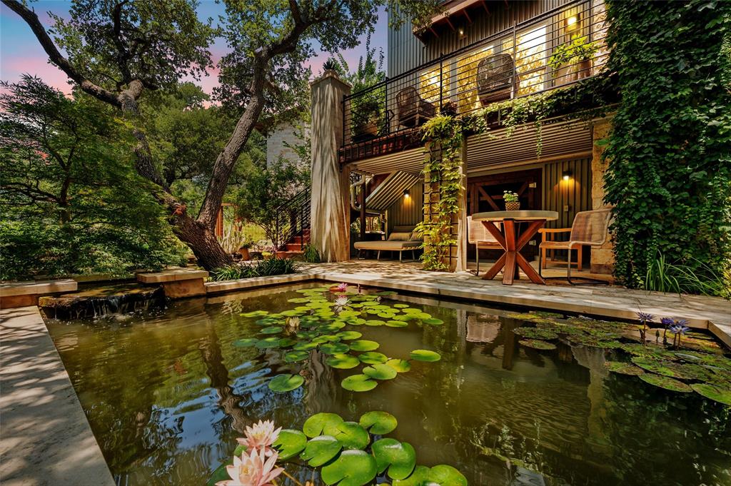 View 8110 Ranch Road 2222 Unit #34 in Hillside Amd The 8110 Ranch Road 2222 Unit #34 - front exterior - Luxury home in Hillside Amd The, Austin, TX