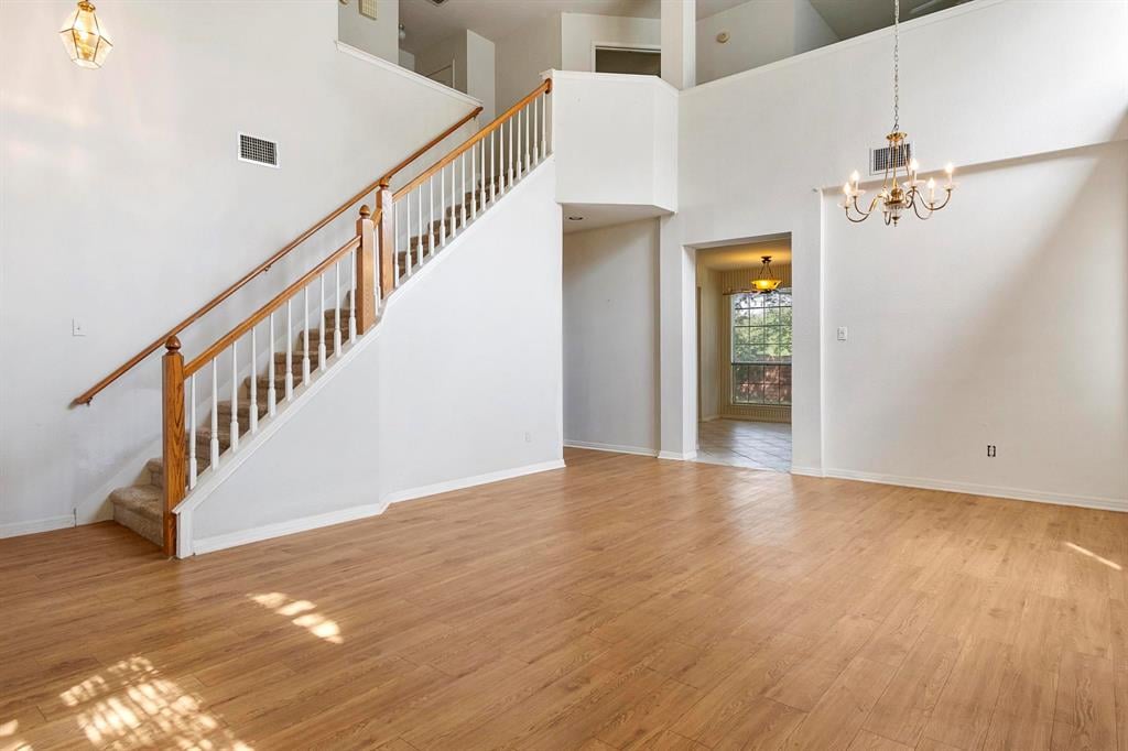 8111 Cheno Cortina Trl - front exterior - Luxury home in Legend Oaks Ph A Sec 05B, Austin, TX