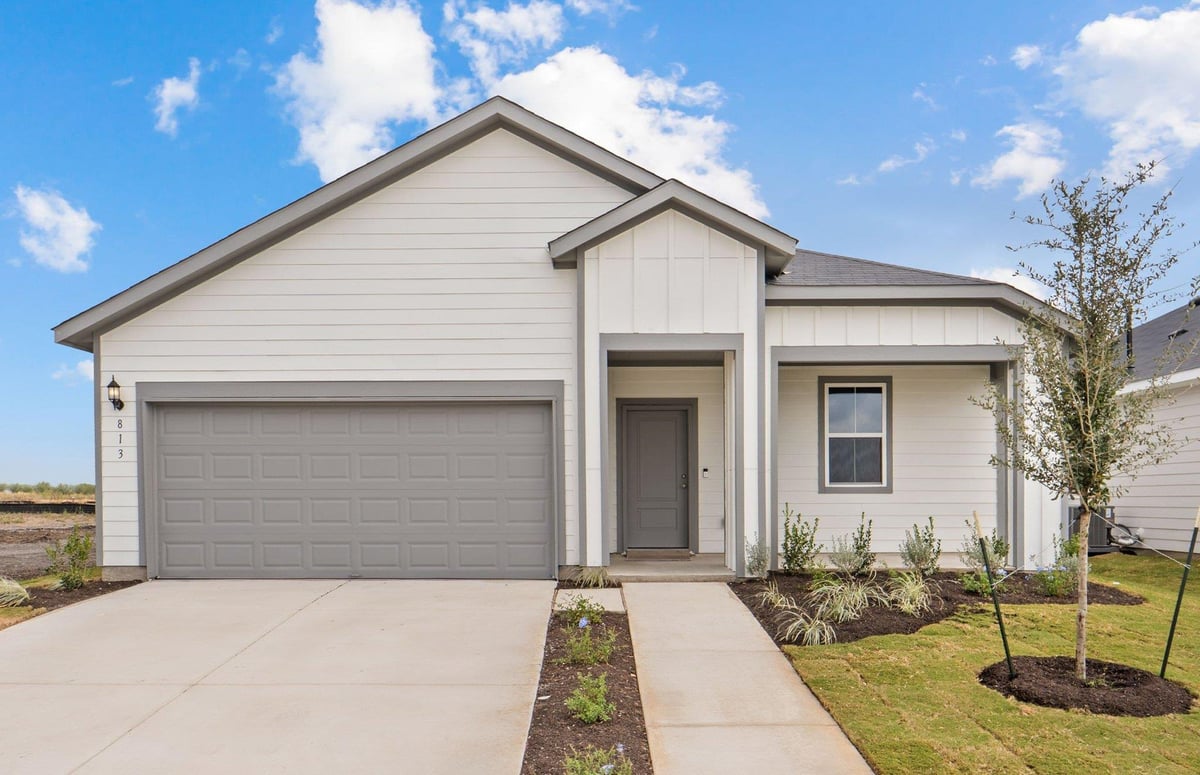 View 813 Cardenas St in Alto 813 Cardenas St - front exterior - Luxury home in Alto, San Marcos, TX