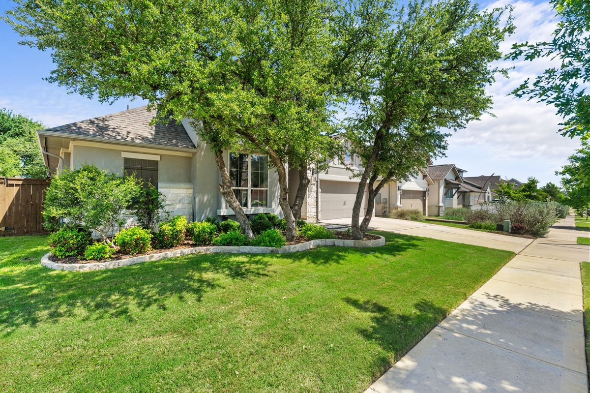 View 813 Heartleaf Dr in Bryson 813 Heartleaf Dr - front exterior - Luxury home in Bryson, Leander, TX