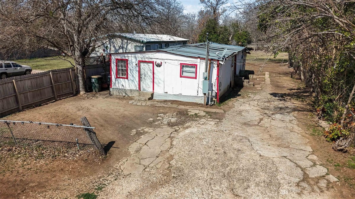 Primary bedroom at 814 Alabama St - 5 bed 1 bath home