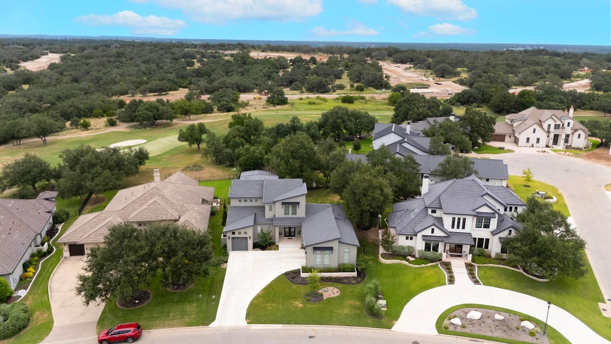 View 815 Flint Ridge Trl in Cimarron Hills 815 Flint Ridge Trl - front exterior - Luxury home in Cimarron Hills, Georgetown, TX