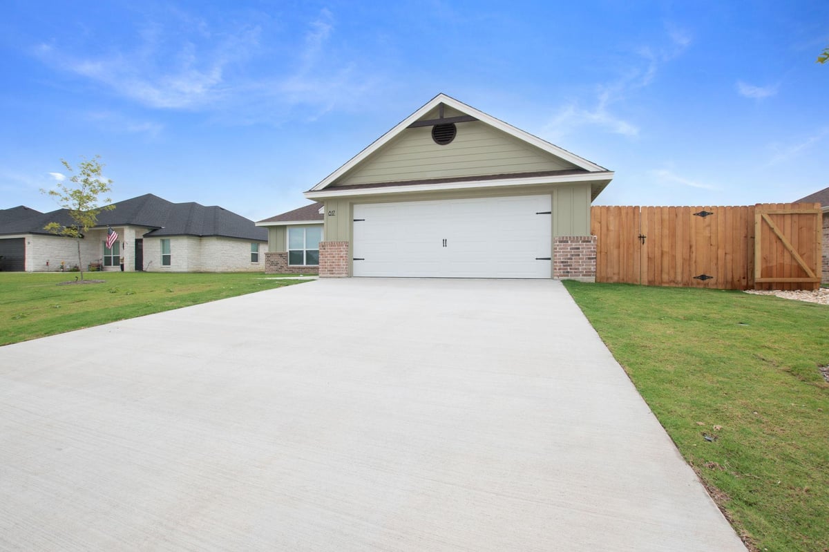 View 817 Coke Rd in Westfall Village Phase 3 817 Coke Rd - property photo 1 - Luxury home in Westfall Village Phase 3, Burnet, TX
