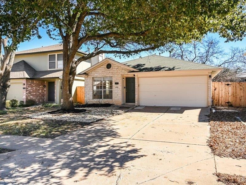 View 817 Smoke Signal Pass in Wells Point Ph C-3 Sec 02 817 Smoke Signal Pass - property photo 1 - Luxury home in Wells Point Ph C-3 Sec 02, Pflugerville, TX