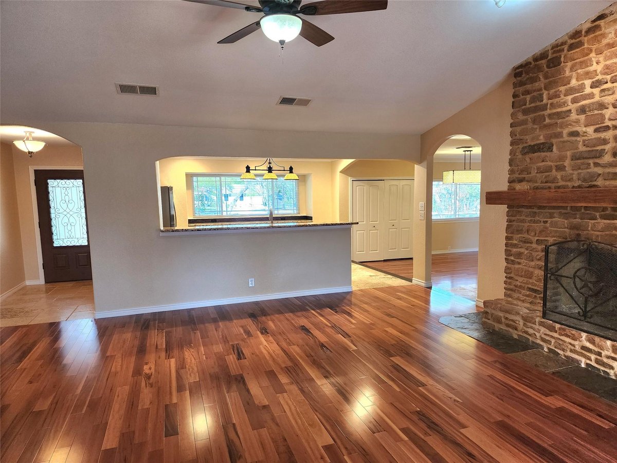 Bathroom at 817 Willow Creek Cir - 4 bed 2 bath home
