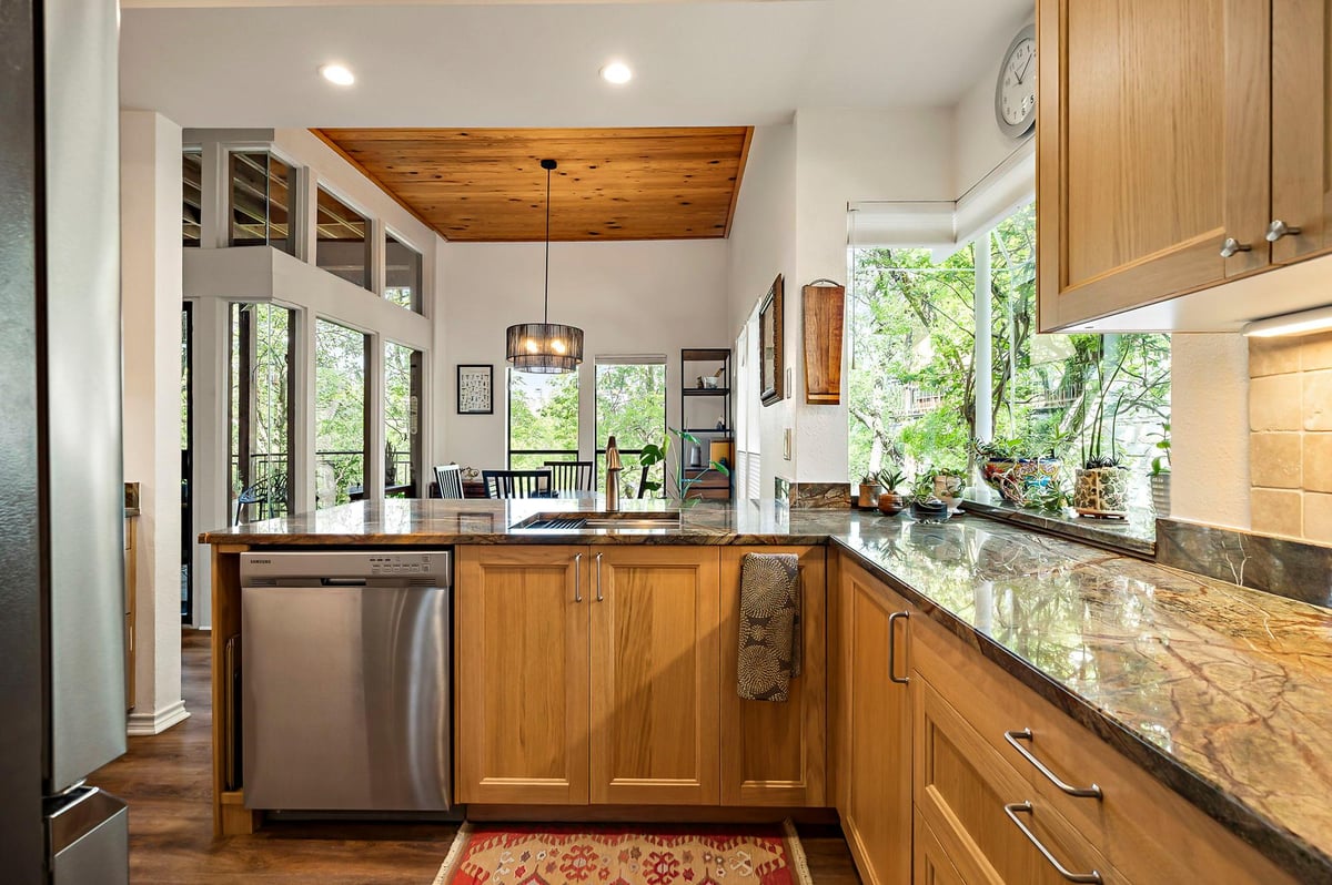 View 8200 Neely Dr Unit #119 in Neelys Canyon Condo Amd 8200 Neely Dr Unit #119 - property photo 1 - Luxury home in Neelys Canyon Condo Amd, Austin, TX
