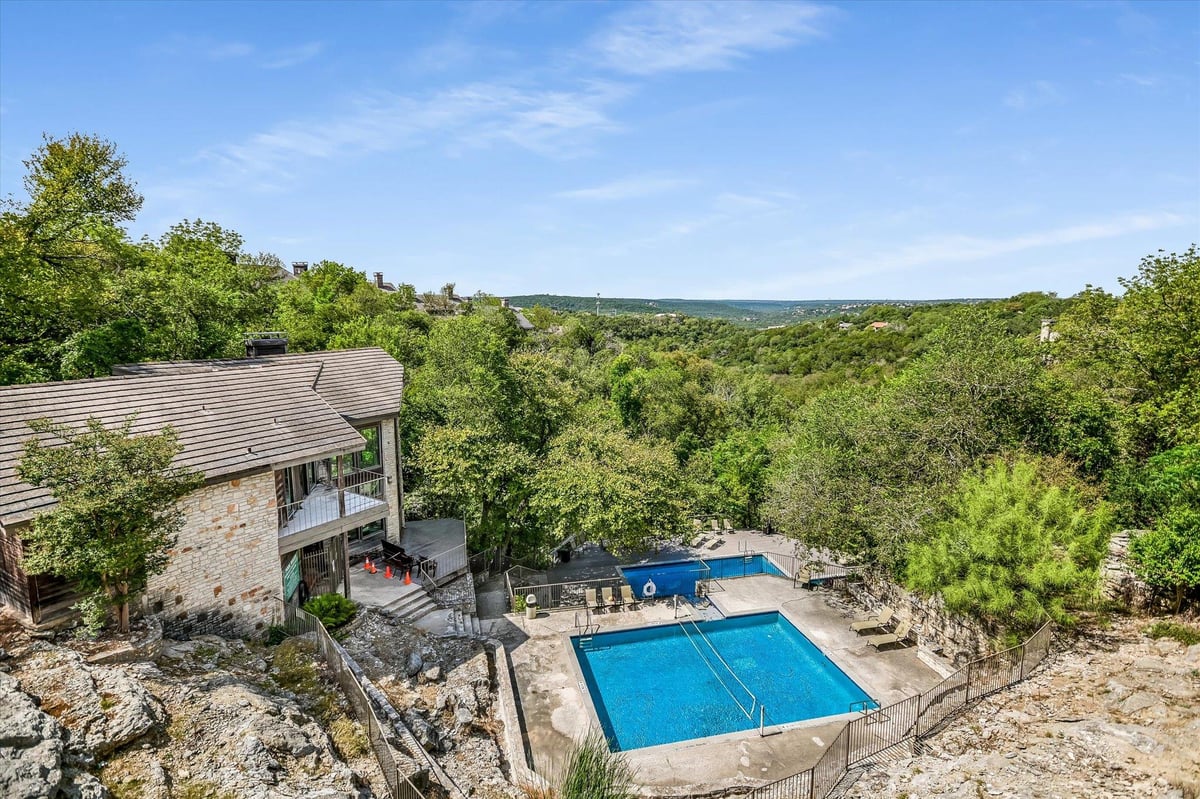 View 8200 Neely DR Unit #229 in Neelys Canyon Condo Amd 8200 Neely DR Unit #229 - property photo 1 - Luxury home in Neelys Canyon Condo Amd, Austin, TX