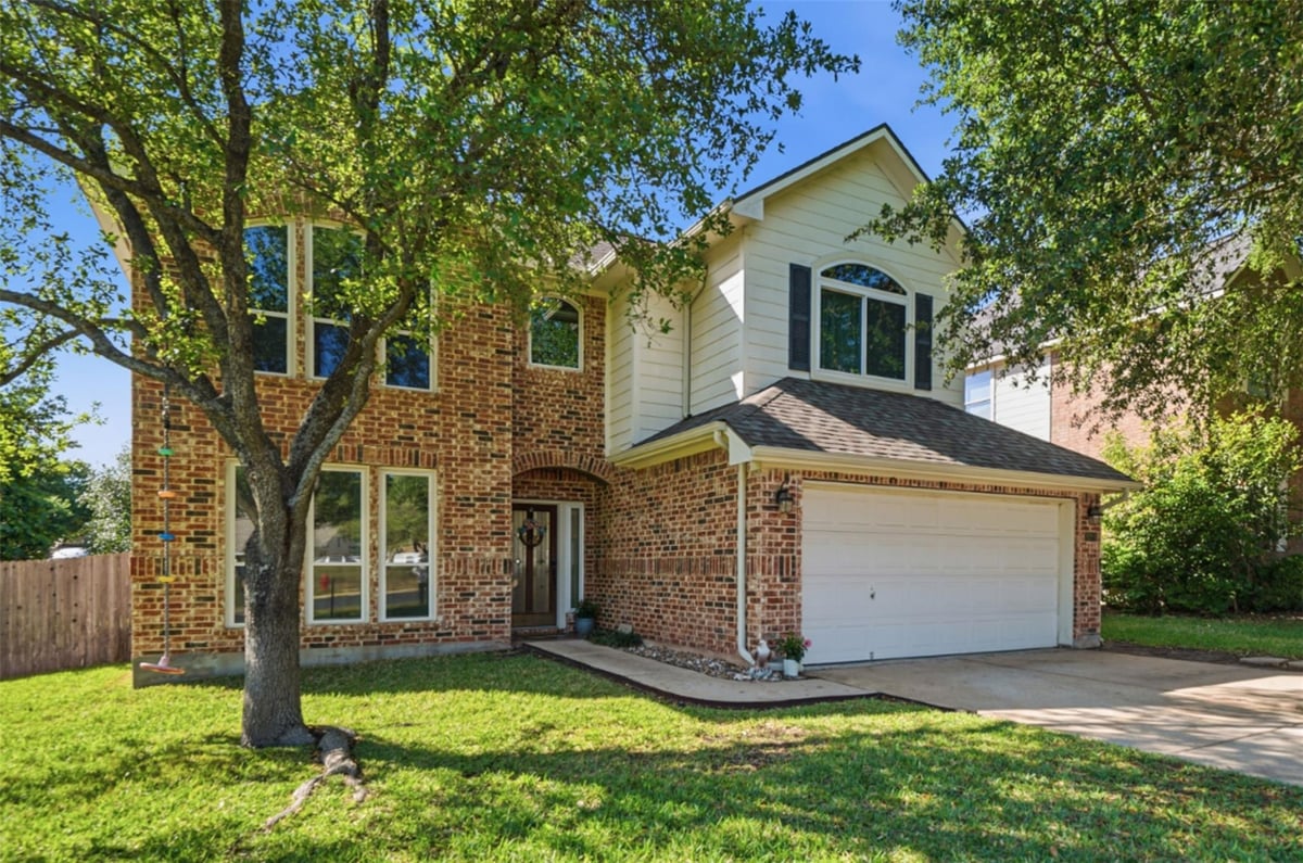 Kitchen at 8200 Sunburst Pkwy - 4 bed 3 bath home