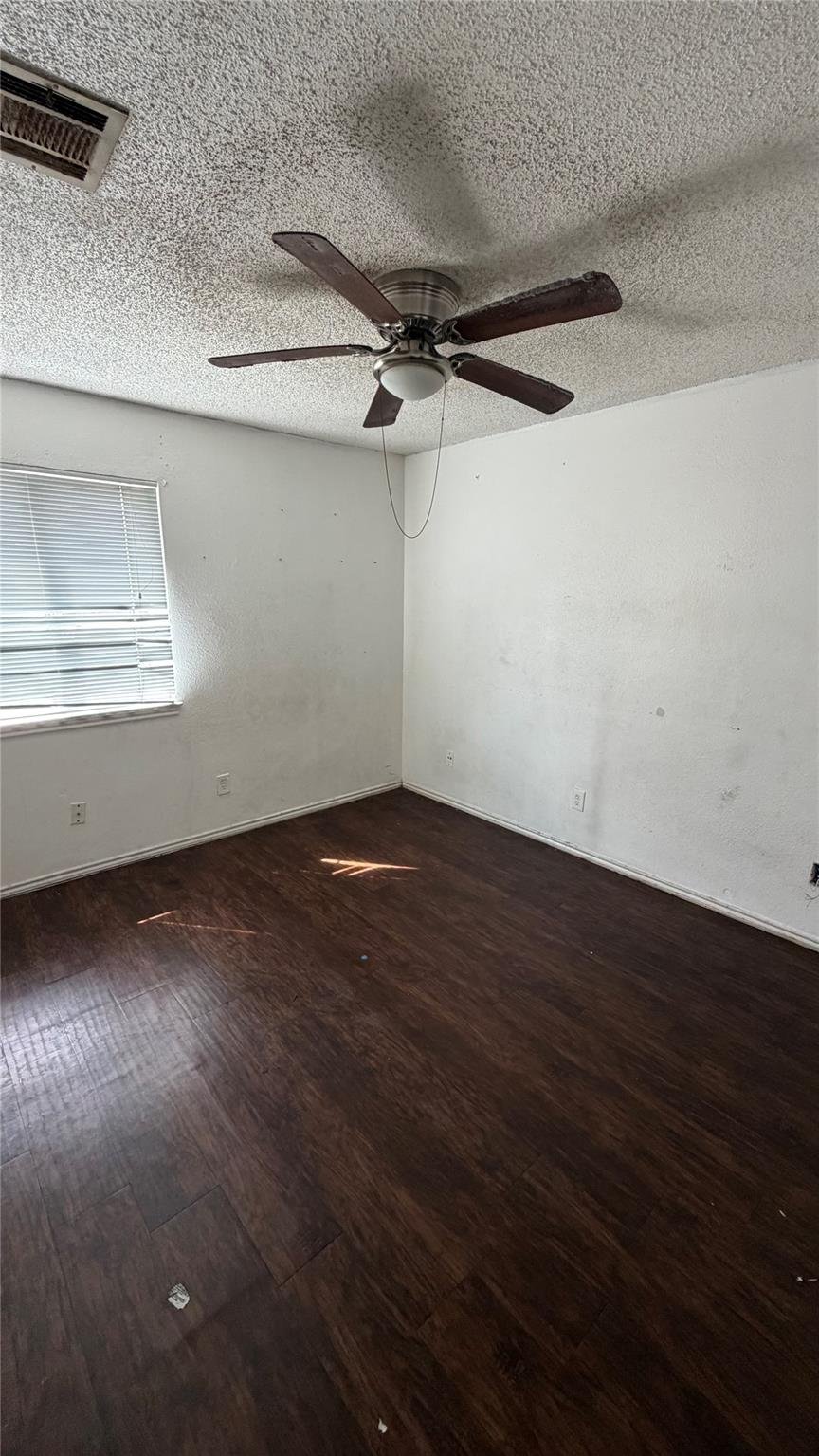 Bathroom at 8201 Riverstone Dr - Colony Meadows Sec 01, Austin, TX