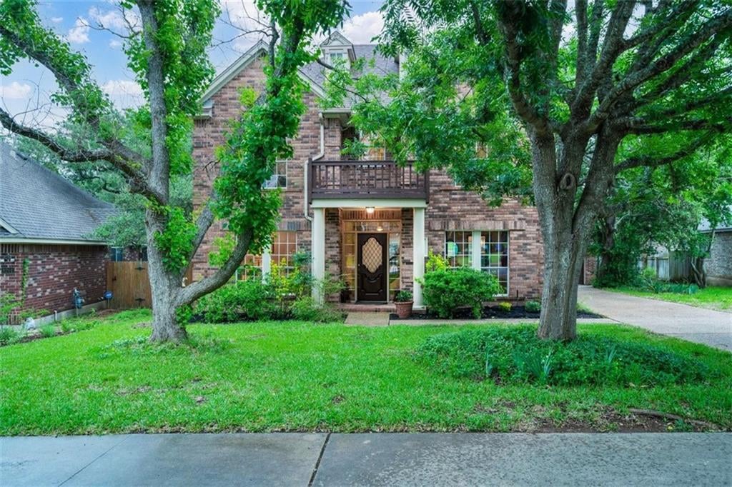 View 8203 Isaac Pryor Dr in Legend Oaks Ph A Sec 04 & Ph B 8203 Isaac Pryor Dr - front exterior - Luxury home in Legend Oaks Ph A Sec 04 & Ph B, Austin, TX