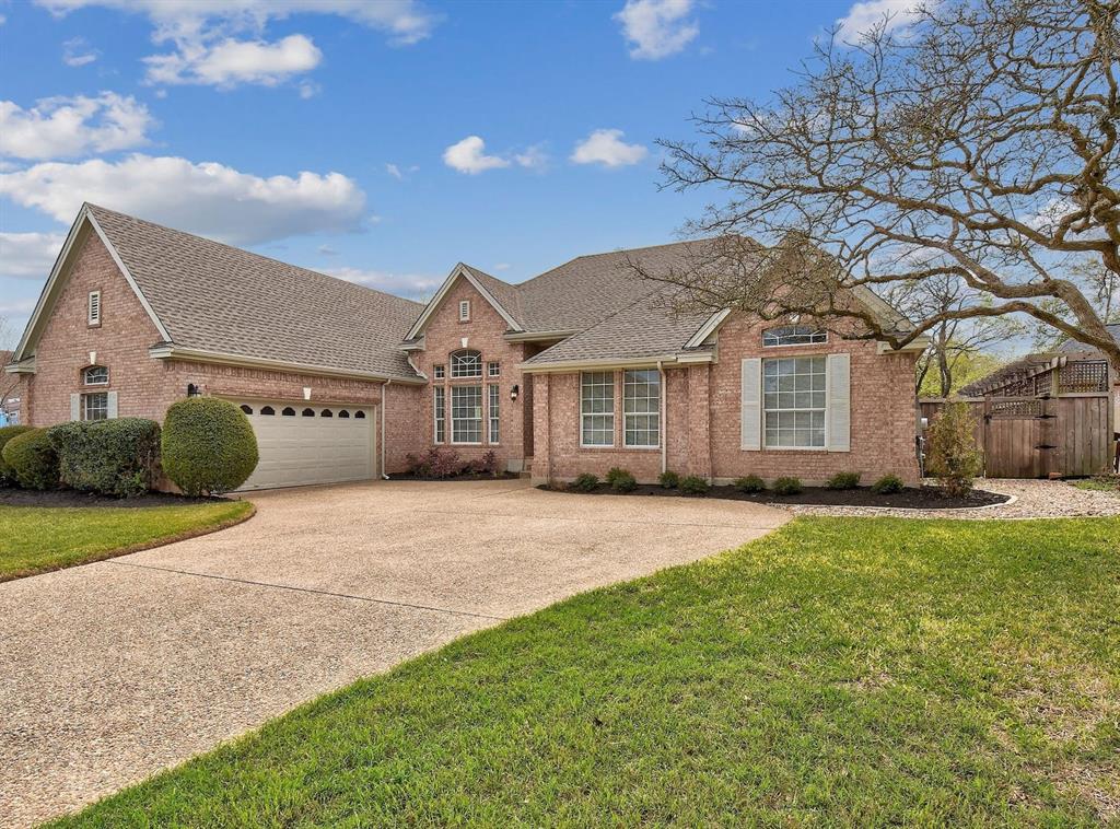 View 8209 Gutherie Dr in Jester Point 02 Sec 06-B 8209 Gutherie Dr - front exterior - Luxury home in Jester Point 02 Sec 06-B, Austin, TX