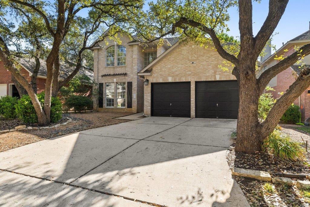 View 8213 Cheno Cortina TRL in Legend Oaks Ph A Sec 05B 8213 Cheno Cortina TRL - property photo 1 - Luxury home in Legend Oaks Ph A Sec 05B, Austin, TX